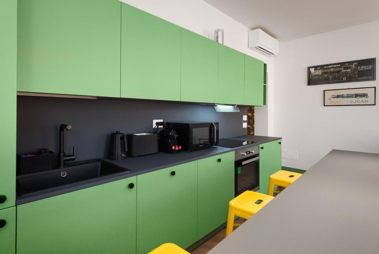 Flats4Rent Carla'S Apartments Verona Esterno foto