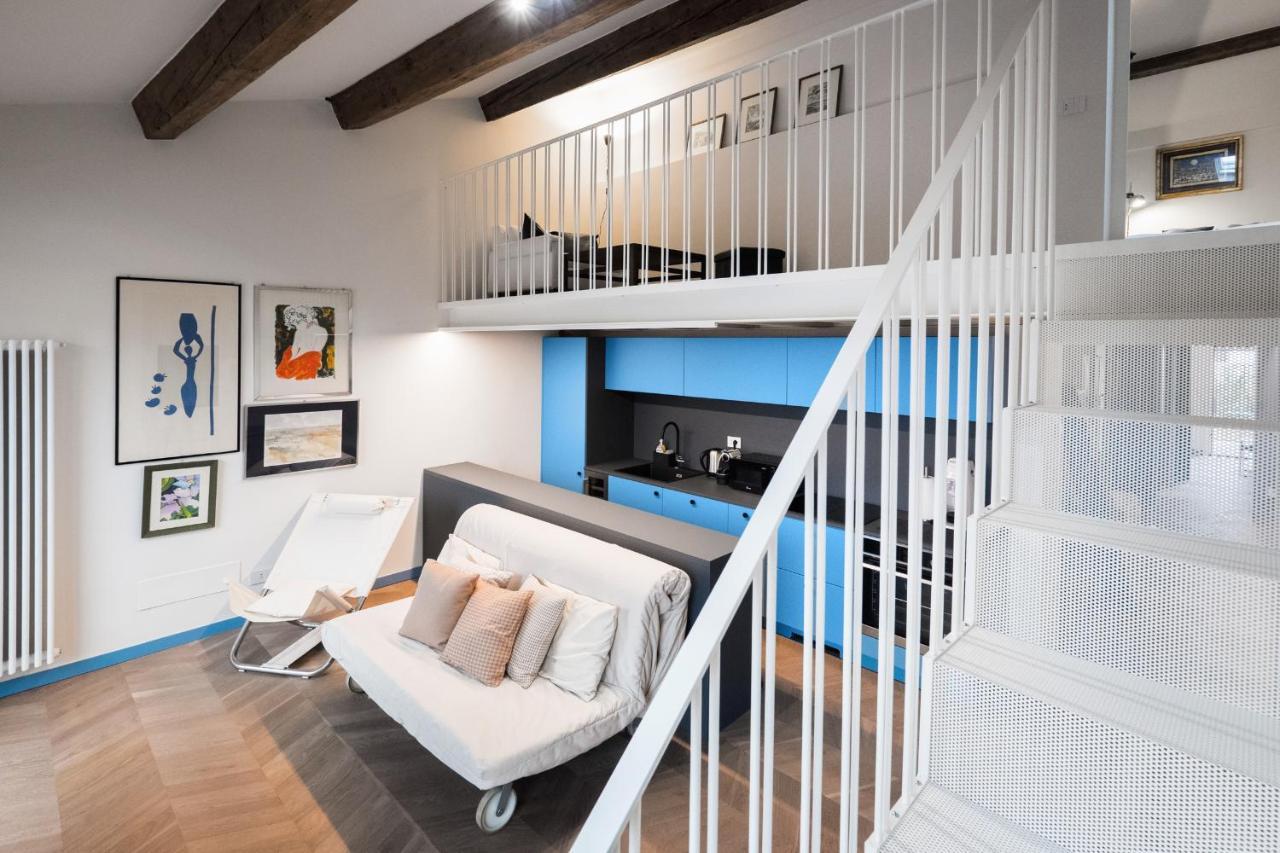 Flats4Rent Carla'S Apartments Verona Esterno foto