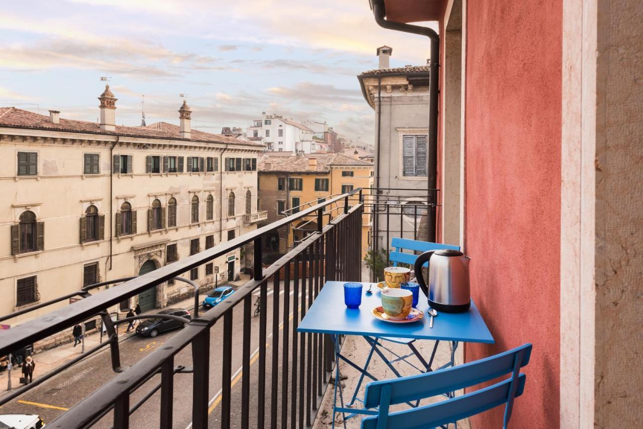 Flats4Rent Carla'S Apartments Verona Esterno foto
